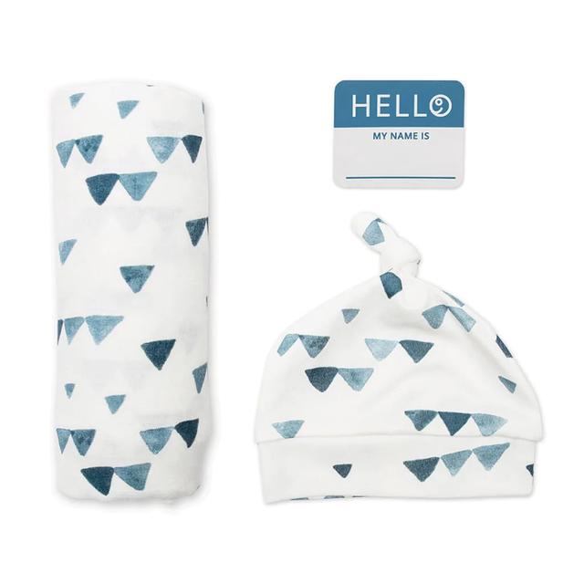 Lulujo - Hello World Swaddle & Hat Set - Navy Triangles